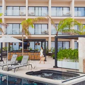 Hive By G Hotel Cancun